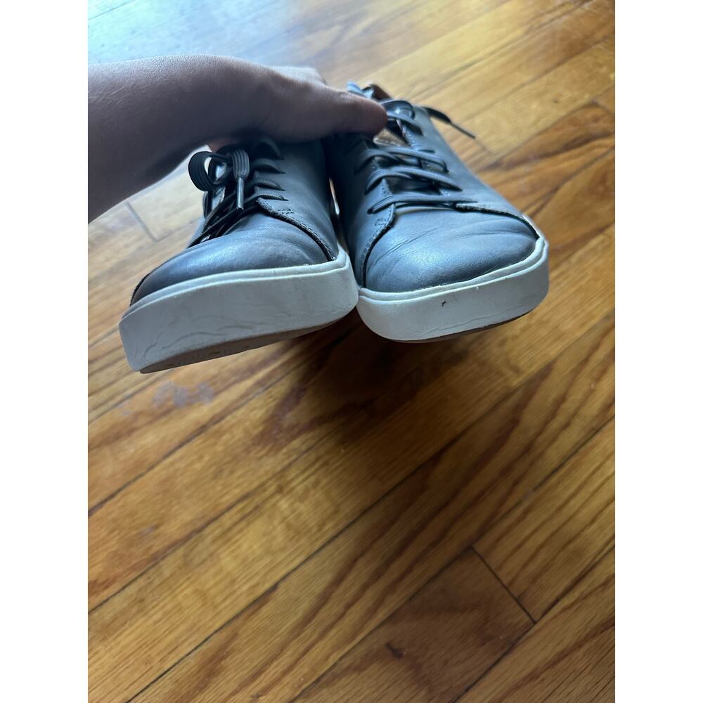 OluKai Men’s Lae‘Ahi Li ‘Ili Leather Sneakers Stone/Gray Size 9 - Picture 6 of 9